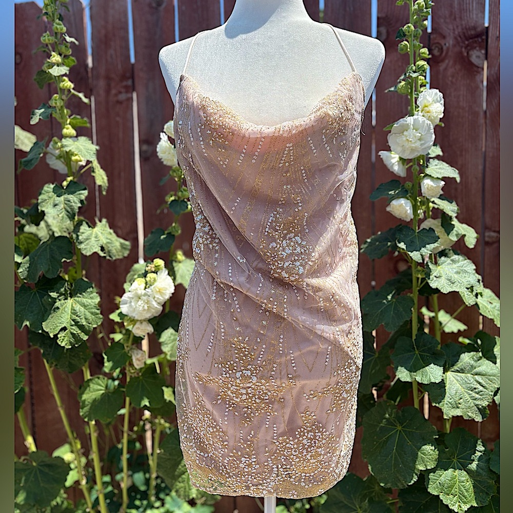 NWT Hello Molly Time Machine Champagne Sparkle Mini Dress Women’s Size Small